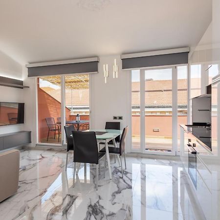 Casa Vacanza " La Rosa " Imperia Liguria Kültér fotó