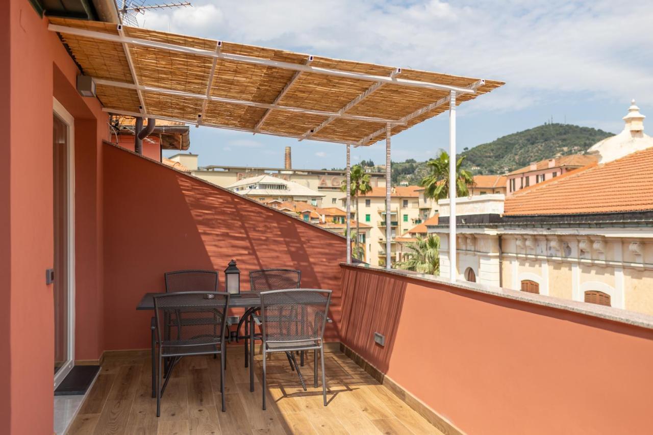 Casa Vacanza " La Rosa " Imperia Liguria Kültér fotó