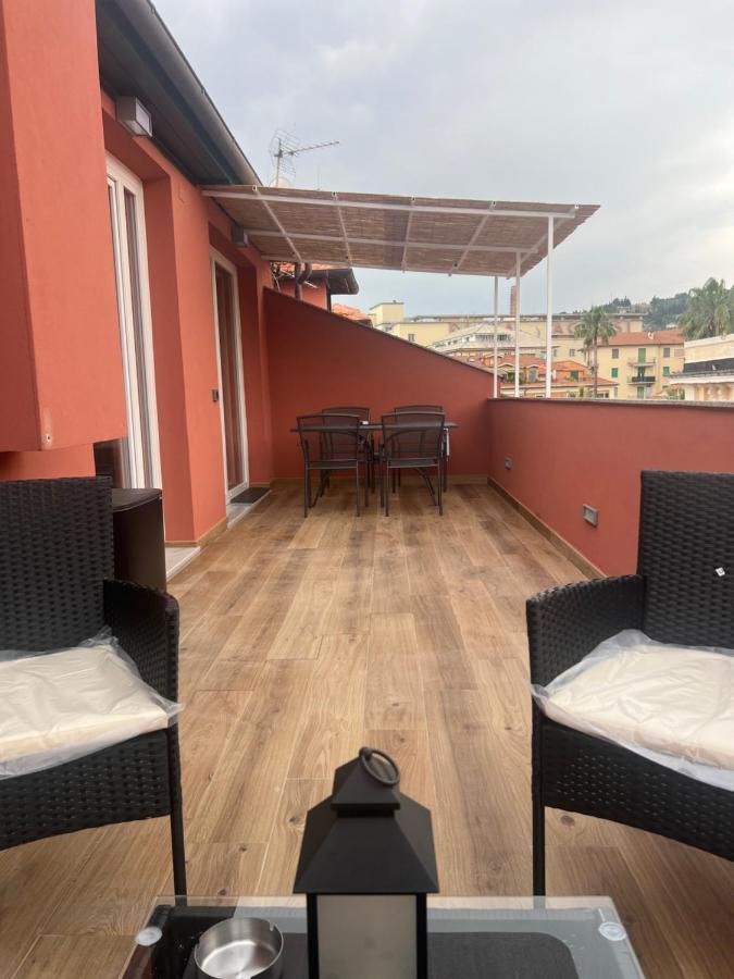 Casa Vacanza " La Rosa " Imperia Liguria Kültér fotó